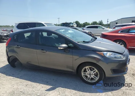 2018 Ford Fiesta Se z USA, uszkodzony, nr VIN 3FADP4EJ9JM145905